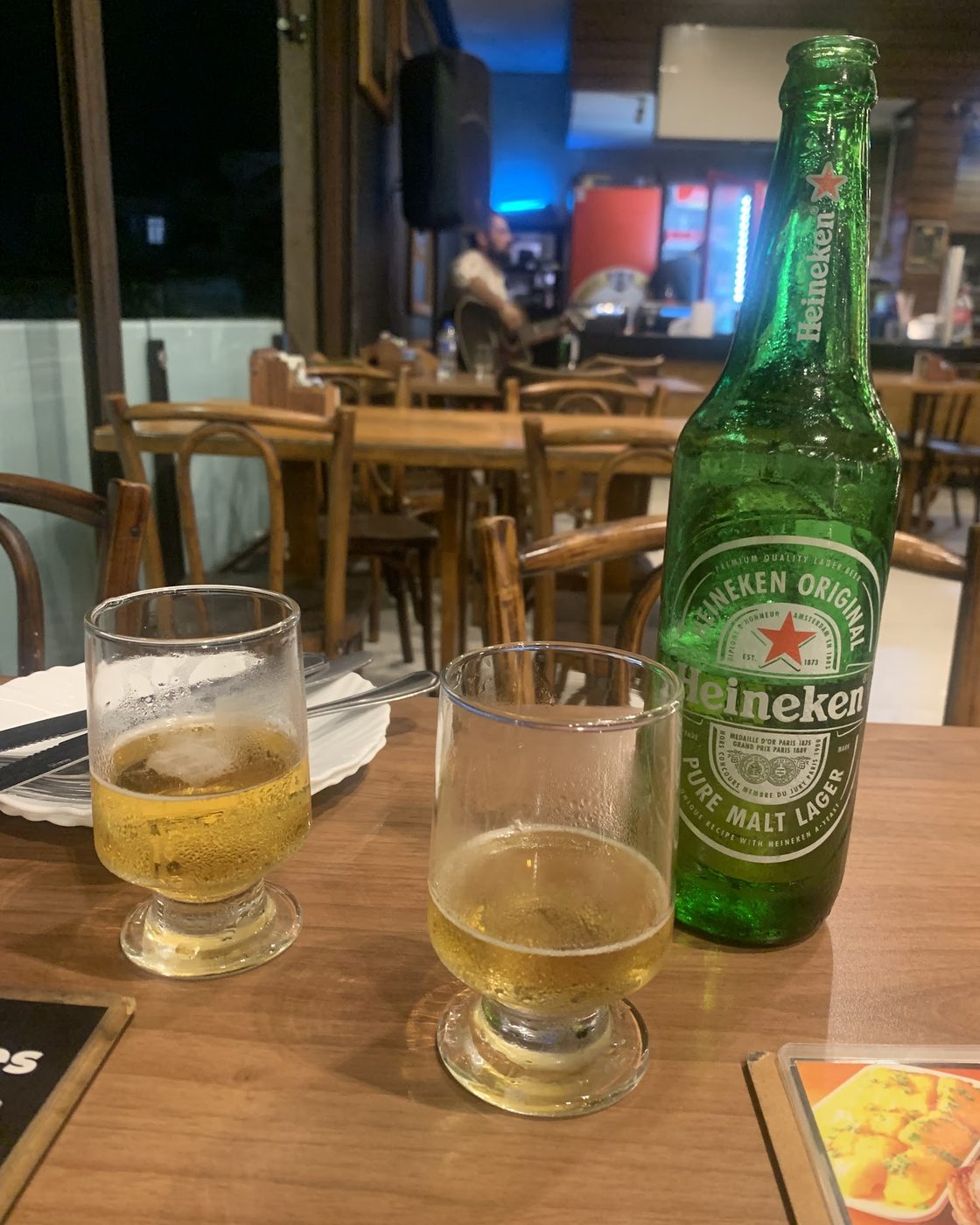 Salão e bar